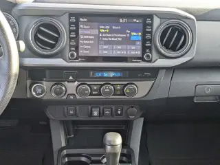 Toyota Tacoma 2023 4x4 SR5 V6 4dr Double Cab 5.0 ft SB