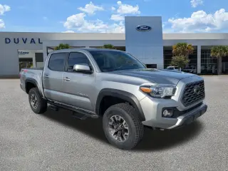 Toyota Tacoma 2023 4x4 SR5 V6 4dr Double Cab 5.0 ft SB