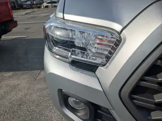 Toyota Tacoma 2023 4x4 SR5 V6 4dr Double Cab 5.0 ft SB