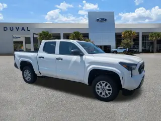 Toyota Tacoma 2025 4x2 SR 4dr Double Cab 5.0 ft SB