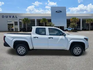 Toyota Tacoma 2025 4x2 SR 4dr Double Cab 5.0 ft SB