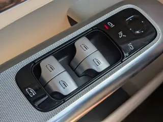 Mercedes-Benz GLC 2024 AWD GLC 300 4MATIC 4dr SUV