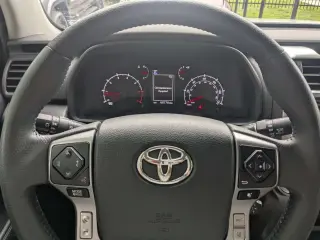 Toyota 4Runner 2022 4x2 SR5 Premium 4dr SUV