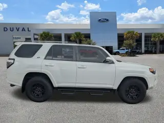 Toyota 4Runner 2022 4x2 SR5 Premium 4dr SUV