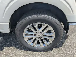 Ford F-150 2021 4x4 XL 4dr SuperCrew 5.5 ft. SB