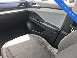Volkswagen Taos 2022 SE 4dr SUV