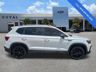 Volkswagen Taos 2022 SE 4dr SUV