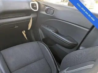 Hyundai VENUE 2023 SEL 4dr Crossover