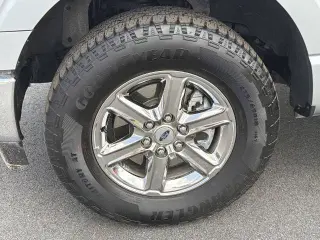 Ford F-150 2025 4x4 XLT 4dr SuperCrew 5.5 ft. SB
