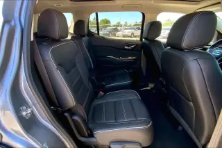 GMC Acadia 2022 4x4 Denali 4dr SUV