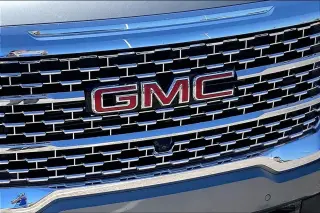 GMC Acadia 2022 4x4 Denali 4dr SUV