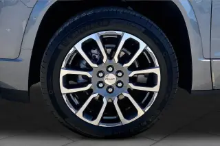GMC Acadia 2022 4x4 Denali 4dr SUV