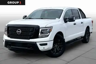 Nissan Titan 2024 4x2 Platinum Reserve 4dr Crew Cab 5.6 ft. SB