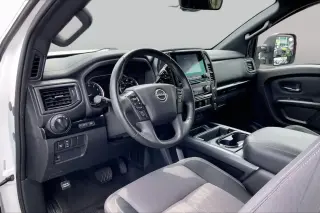 Nissan Titan 2024 4x2 Platinum Reserve 4dr Crew Cab 5.6 ft. SB