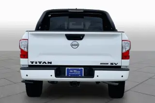Nissan Titan 2024 4x2 Platinum Reserve 4dr Crew Cab 5.6 ft. SB