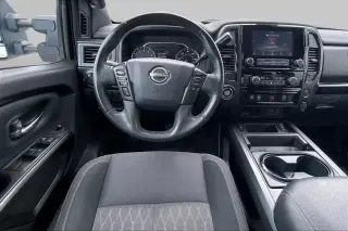 Nissan Titan 2024 4x2 Platinum Reserve 4dr Crew Cab 5.6 ft. SB