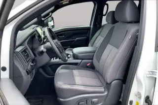 Nissan Titan 2024 4x2 Platinum Reserve 4dr Crew Cab 5.6 ft. SB