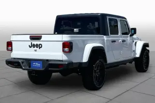 Jeep Gladiator 2023 4x4 Sport 4dr Crew Cab 5.0 ft. SB