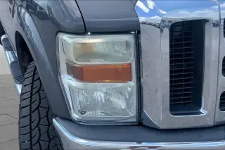 Ford F-350 Super Duty 2008 XL 4dr Crew Cab 4WD SB