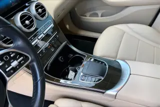 Mercedes-Benz GLC 2021 GLC 300 4dr SUV