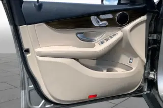 Mercedes-Benz GLC 2021 GLC 300 4dr SUV