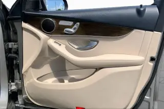 Mercedes-Benz GLC 2021 GLC 300 4dr SUV