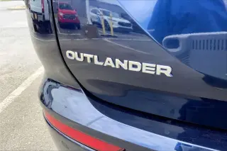 Mitsubishi Outlander 2024 SE 4dr SUV