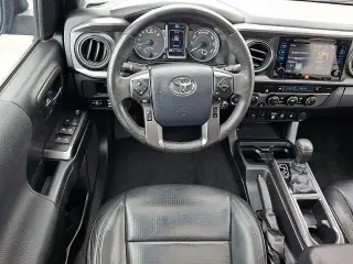 Toyota Tacoma 2019 4x4 SR5 V6 4dr Double Cab 5.0 ft SB
