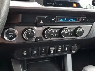 Toyota Tacoma 2019 4x4 SR5 V6 4dr Double Cab 5.0 ft SB