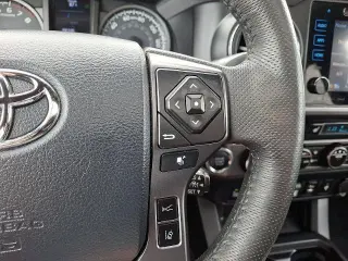 Toyota Tacoma 2019 4x4 SR5 V6 4dr Double Cab 5.0 ft SB