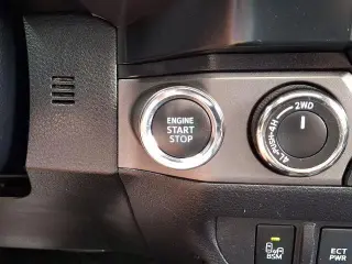 Toyota Tacoma 2019 4x4 SR5 V6 4dr Double Cab 5.0 ft SB