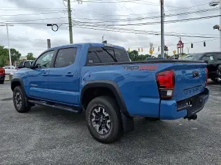 Toyota Tacoma 2019 4x4 SR5 V6 4dr Double Cab 5.0 ft SB