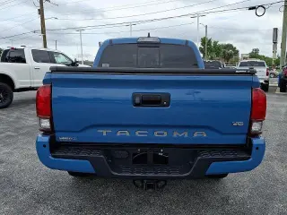 Toyota Tacoma 2019 4x4 SR5 V6 4dr Double Cab 5.0 ft SB
