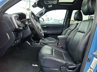 Toyota Tacoma 2019 4x4 SR5 V6 4dr Double Cab 5.0 ft SB