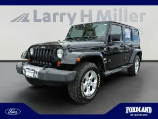 Jeep Wrangler Unlimited 2013 4x4 Sahara 4dr SUV
