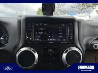 Jeep Wrangler Unlimited 2013 4x4 Sahara 4dr SUV