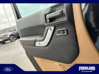Jeep Wrangler Unlimited 2013 4x4 Sahara 4dr SUV
