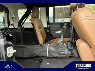 Jeep Wrangler Unlimited 2013 4x4 Sahara 4dr SUV