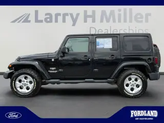 Jeep Wrangler Unlimited 2013 4x4 Sahara 4dr SUV