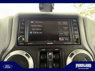 Jeep Wrangler Unlimited 2013 4x4 Sahara 4dr SUV