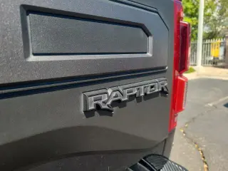 Ford F-150 2019 4x4 Raptor 4dr SuperCrew 5.5 ft. SB