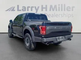 Ford F-150 2019 4x4 Raptor 4dr SuperCrew 5.5 ft. SB