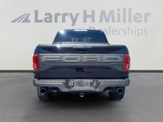 Ford F-150 2019 4x4 Raptor 4dr SuperCrew 5.5 ft. SB