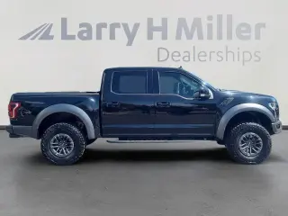 Ford F-150 2019 4x4 Raptor 4dr SuperCrew 5.5 ft. SB