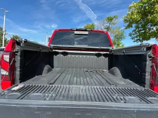 Nissan Titan 2021 4x4 SV 4dr Crew Cab 5.6 ft. SB