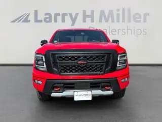 Nissan Titan 2021 4x4 SV 4dr Crew Cab 5.6 ft. SB