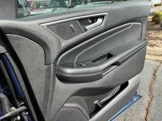 Ford Edge 2017 AWD Titanium 4dr Crossover