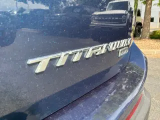 Ford Edge 2017 AWD Titanium 4dr Crossover