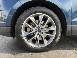 Ford Edge 2017 AWD Titanium 4dr Crossover
