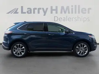 Ford Edge 2017 AWD Titanium 4dr Crossover